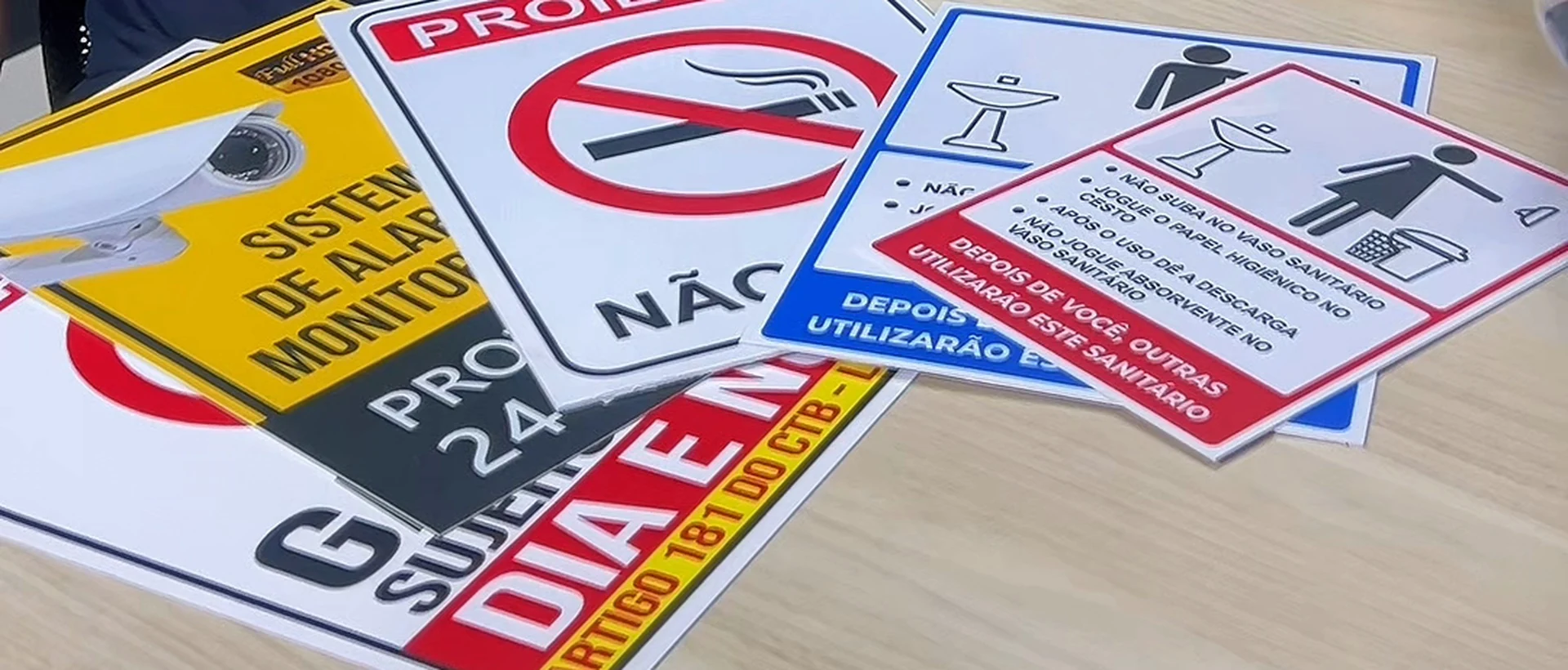 Placas de Identificação — produção Adesiva
